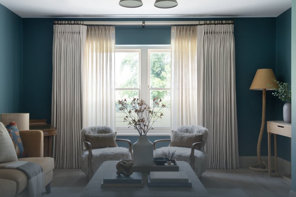 room_with_overlay_dark